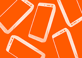 Ilustración digital con varios terminales de punto de venta blancos modernos sobre fondo naranja.